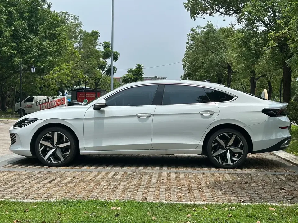 Volkswagen Lamando Lingdu 2025 Lingdu L 280TSI DSG Cool Edition 2024 — thumbnail 4