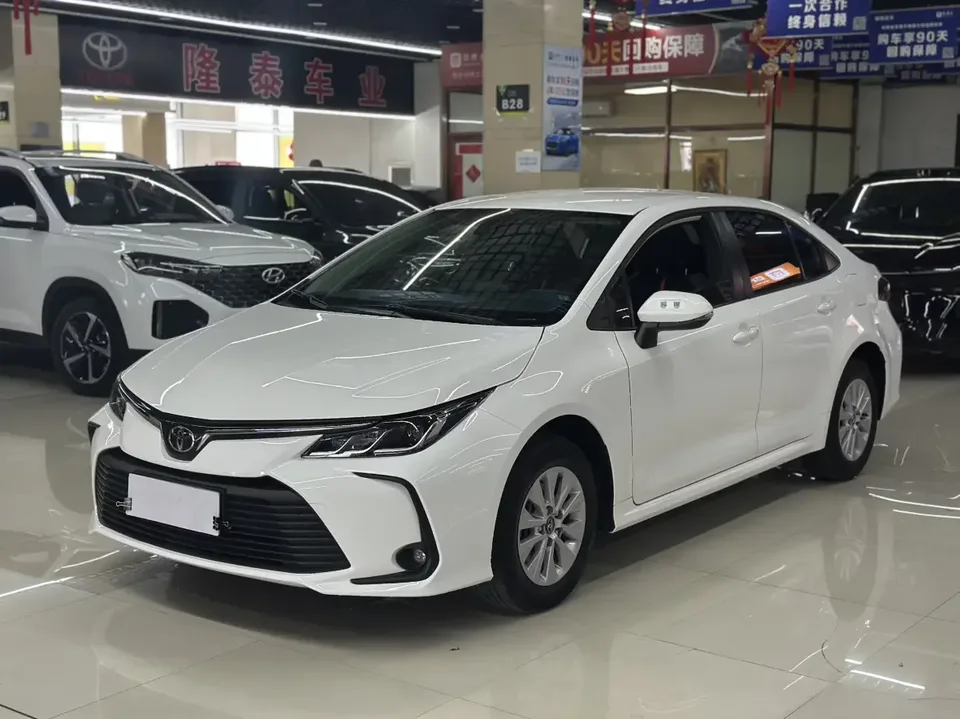 Toyota Corolla Corolla 2022 1.5L CVT Pioneer Edition 2022 — photo 1, buy with delivery to Moscow