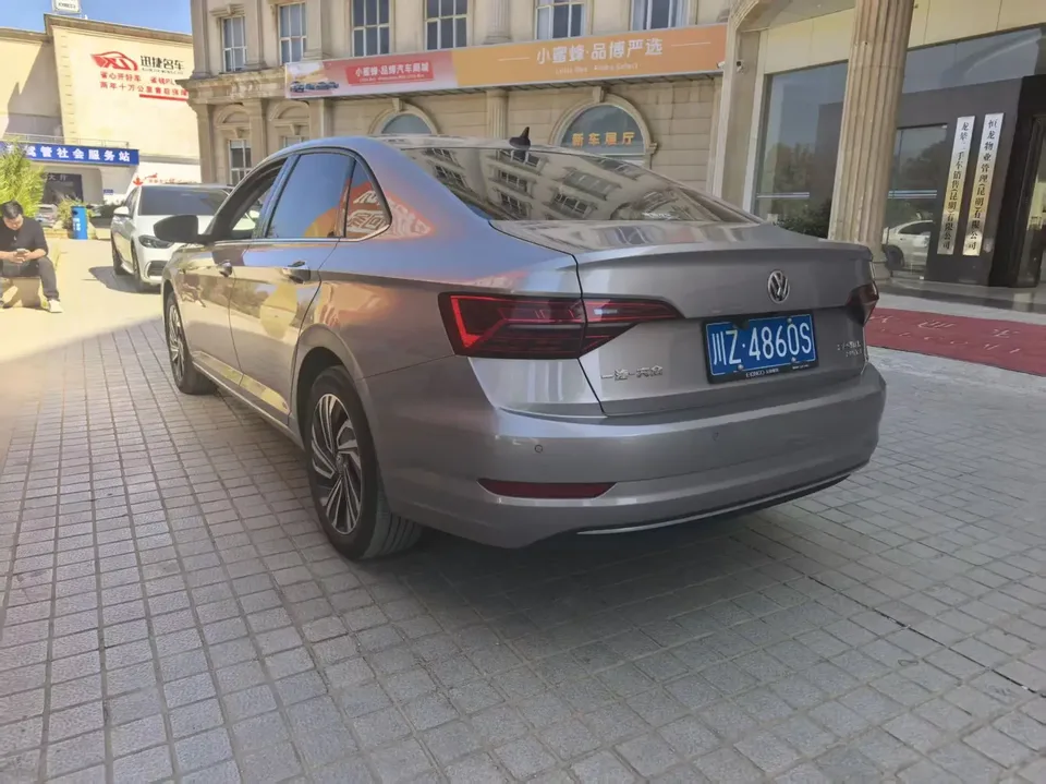 Volkswagen Sagitar Sagitar 2021 280TSI DSG Comfort Smart Edition 2022 — thumbnail 4