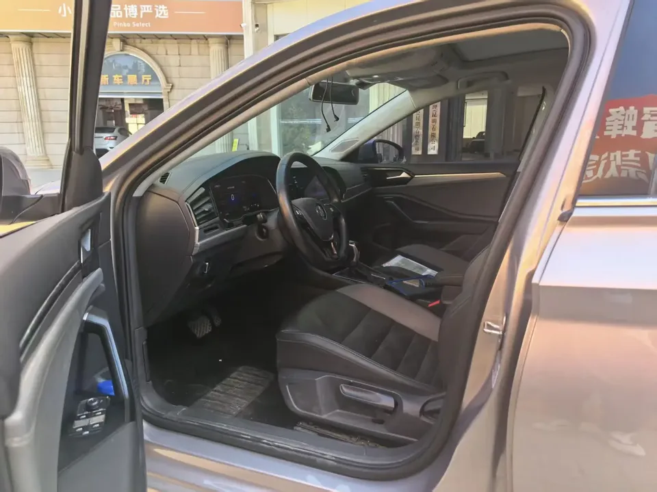 Volkswagen Sagitar Sagitar 2021 280TSI DSG Comfort Smart Edition 2022 — thumbnail 5