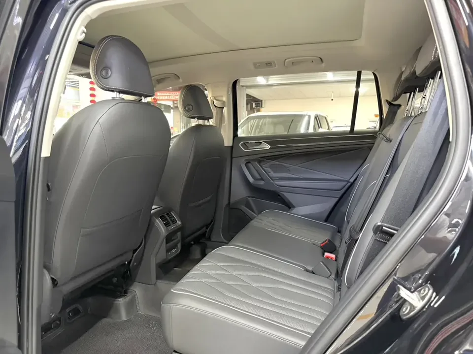 Volkswagen Tiguan L Tiguan L 2023 280TSI Limited Edition 2022 — thumbnail 3