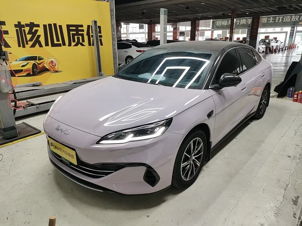 BYD Seal 06DM Seal 06DM 2025 DM-i 120KM Premium Edition 2025 — photo 1, buy with delivery to Moscow
