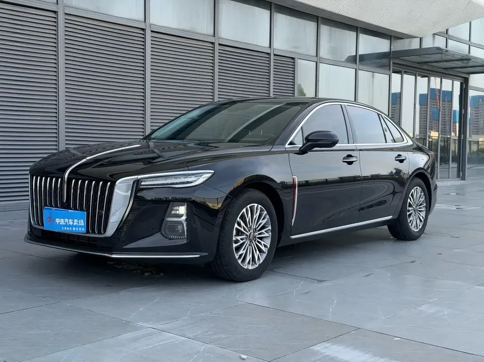 Hongqi H5 Hongqi H5 2024 1.5T DCT Zhilian Qiyun Edition 2024 — photo 1, buy with delivery to Moscow