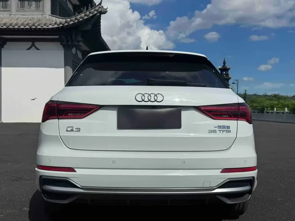 Audi Q3 Audi Q3 2022 35 TFSI Stylish Dynamic 2022 — миниатюра 2