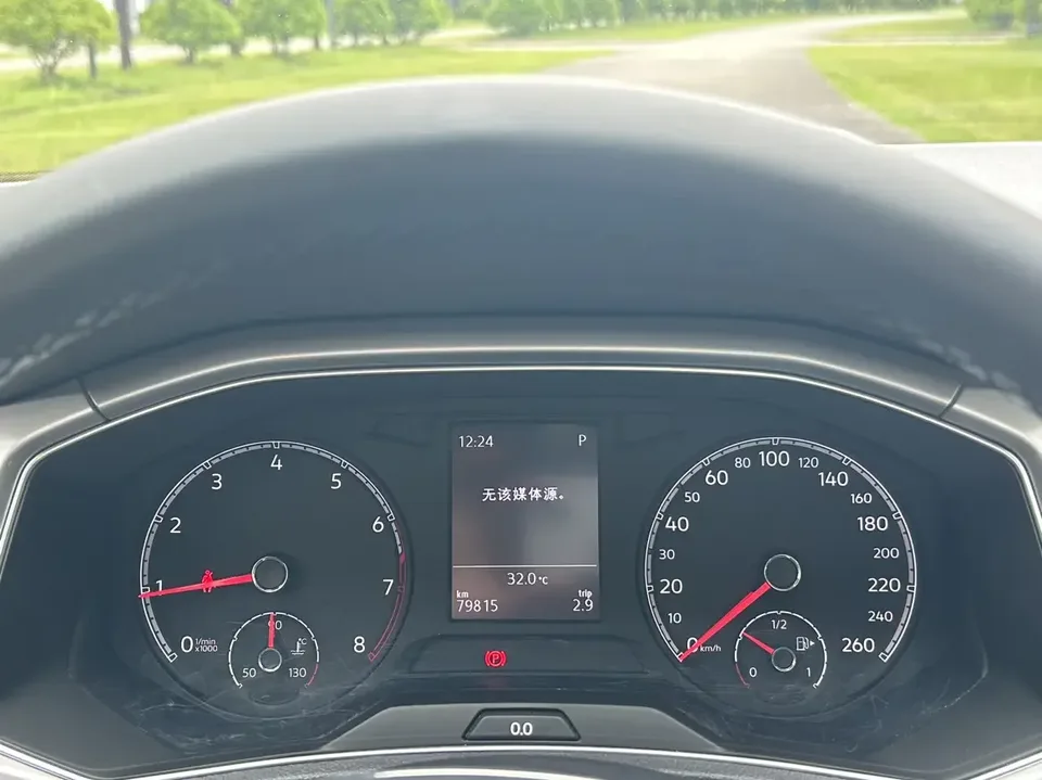 Volkswagen T-Roc TANG 2022 280TSI DSG 2WD Elite PLUS 2022 — thumbnail 5