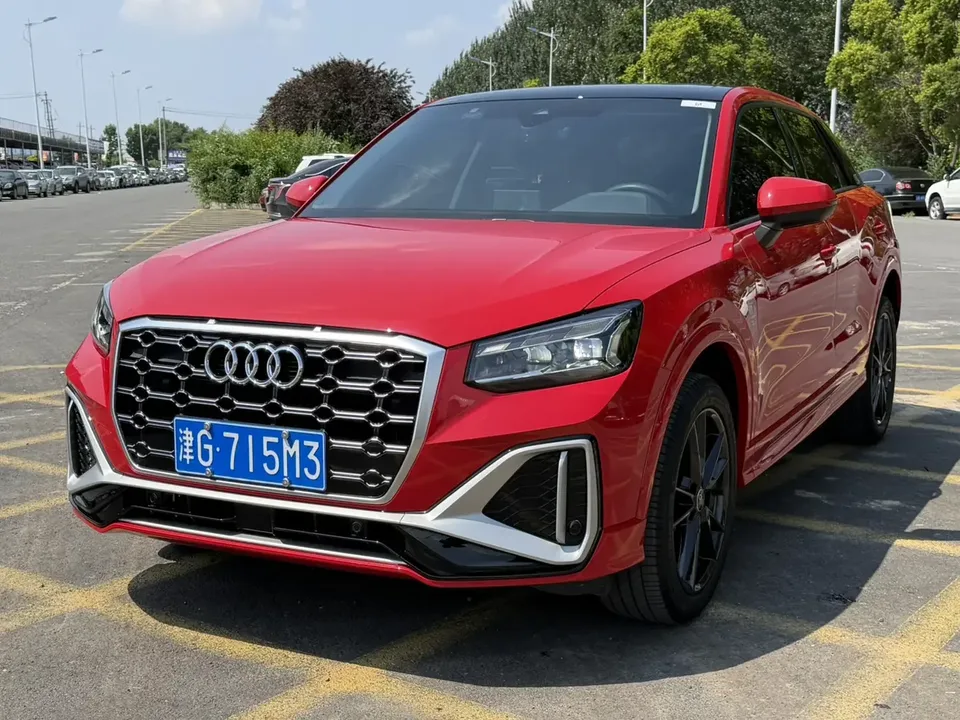 Audi Q2L Audi Q2L 2022 35 TFSI Stylish Dynamic 2023 — photo 1, buy with delivery to Moscow