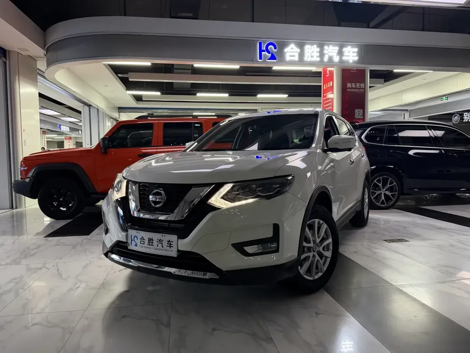 Nissan X-Trail Qijun 2023 Classic Edition 2.0L 2WD Smart Link Premium Edition 2025 — photo 1, buy with delivery to Moscow