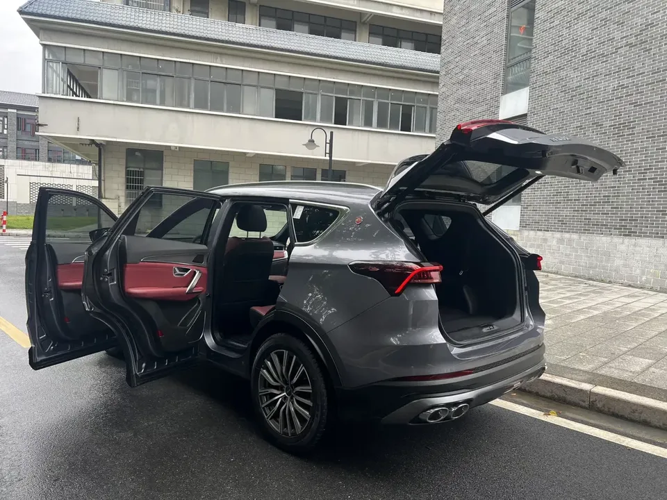 Jetour Jietu X70 PLUS Jietu X70 PLUS 2023 Ziqiang version 1.5T DCT Ziqiang PRO 7 seats 2023 — миниатюра 4