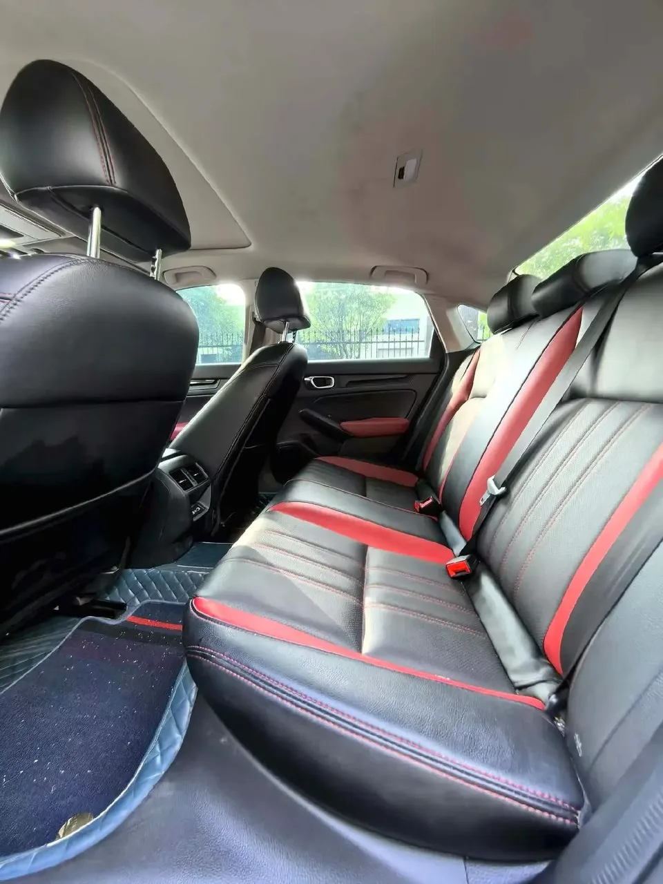 Honda Integra Style 2023 240TURBO CVT Tech Edition 2023 — thumbnail 3