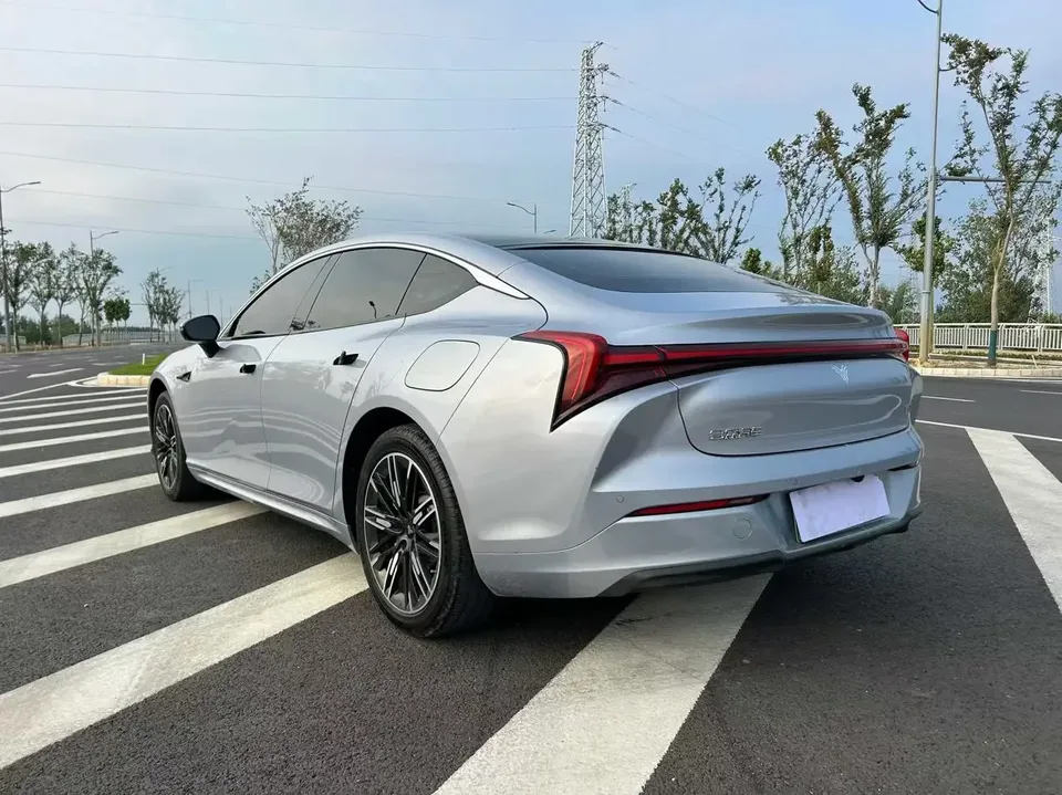 Hozon Neta S Nezha S 2024 Extended range 1060 Lite version 2023 — thumbnail 4