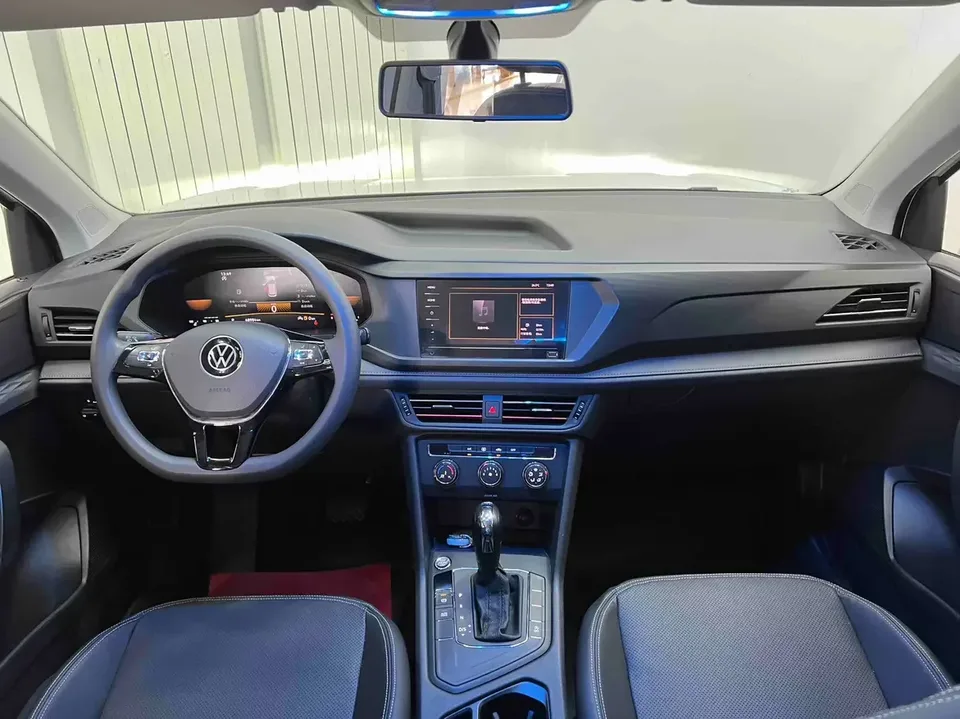 Volkswagen Tharu tuyue 2022 280TSI 2WD Fashion Edition 2022 — thumbnail 4