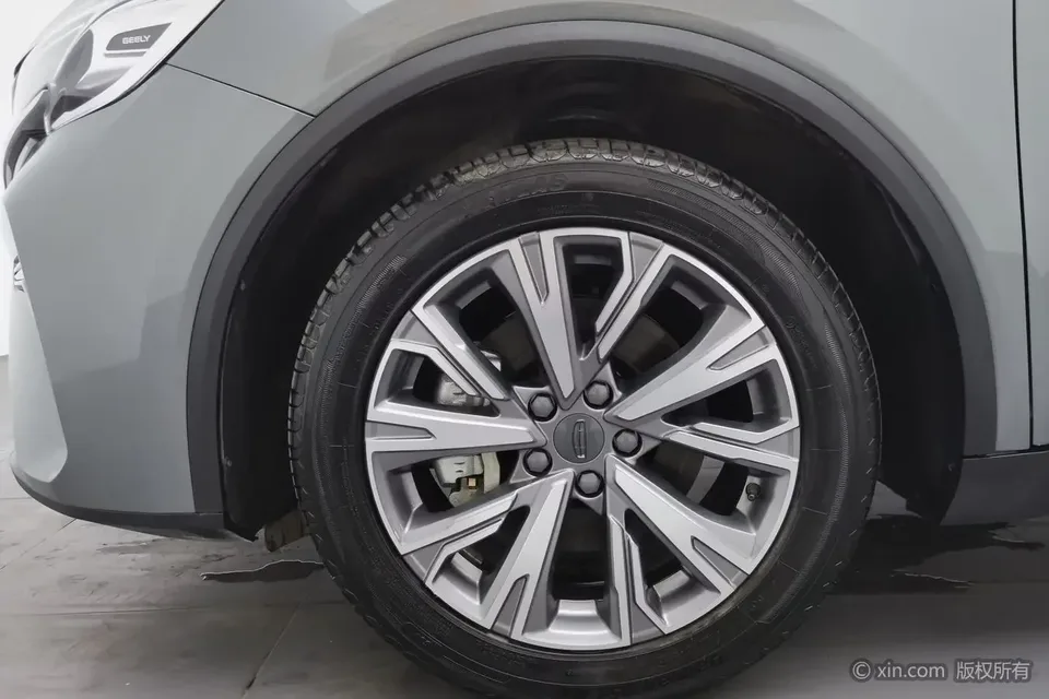 Geely Jiaji Jiaji 2023 Jiaji L 1.5TD DCT Premium Edition 2023 — thumbnail 3