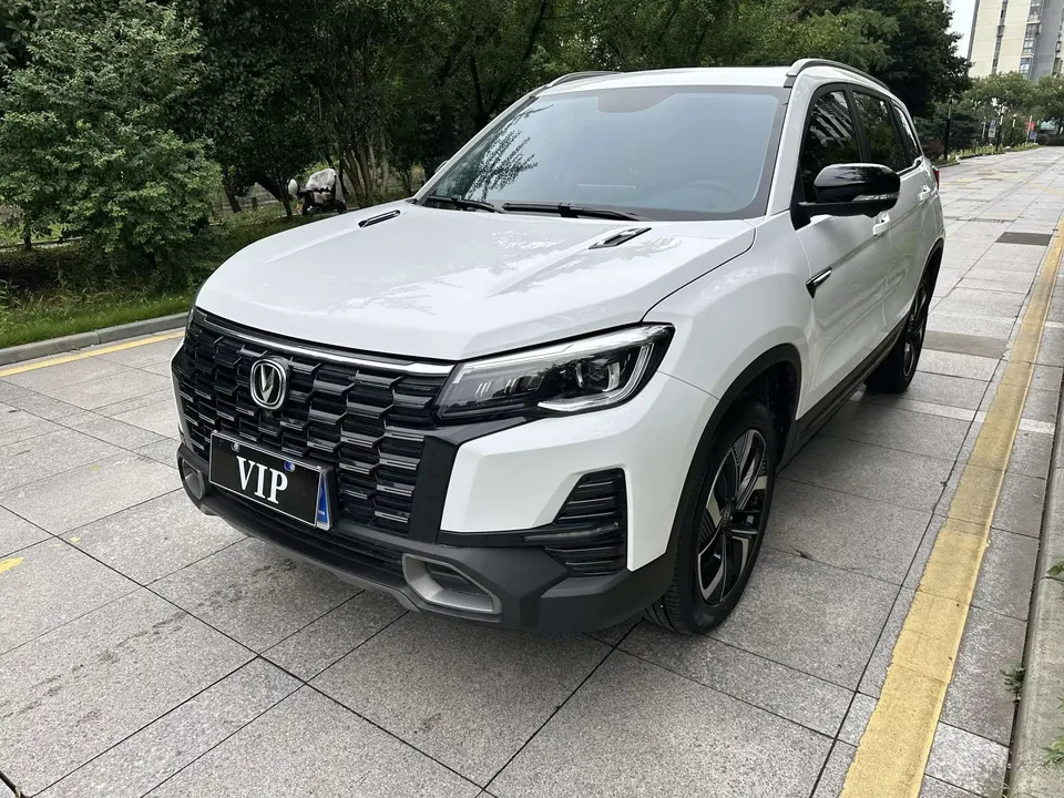 Changan CS75 Changan CS75 2024 Enjoy Edition 1.5T DCT Premium 2025 — photo 1, buy with delivery to Moscow