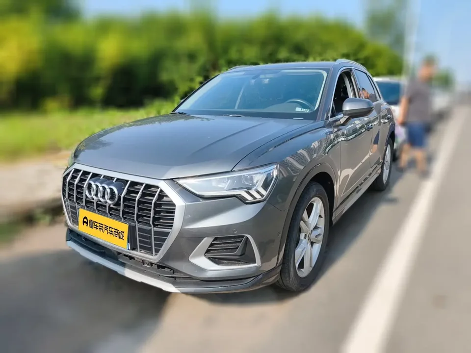 Audi Q3 Audi Q3 2021 35 TFSI Stylish and Elegant 2022 — photo 1, buy with delivery to Moscow