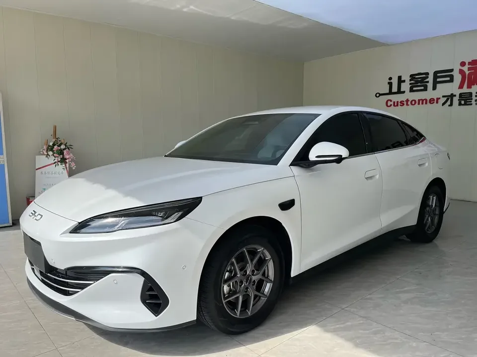 BYD Seal 06DM Seal 06DM 2025 DM-i 80KM Deluxe Smart Driving Edition 2025 — photo 1, buy with delivery to Moscow