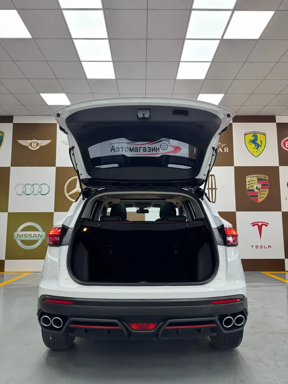 Geely Coolray SX11 Binyue 2021 240T DCT Diamond Edition 2022 — thumbnail 3