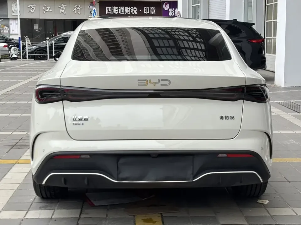 BYD Seal 06DM Seal 06DM 2024 DM-i 120KM Premium 2024 — thumbnail 5