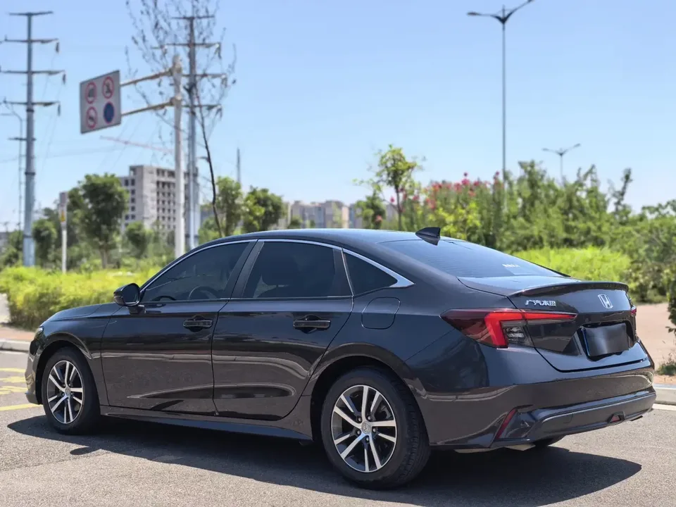 Honda Integra Style 2022 240TURBO CVT Tech Edition 2023 — thumbnail 2