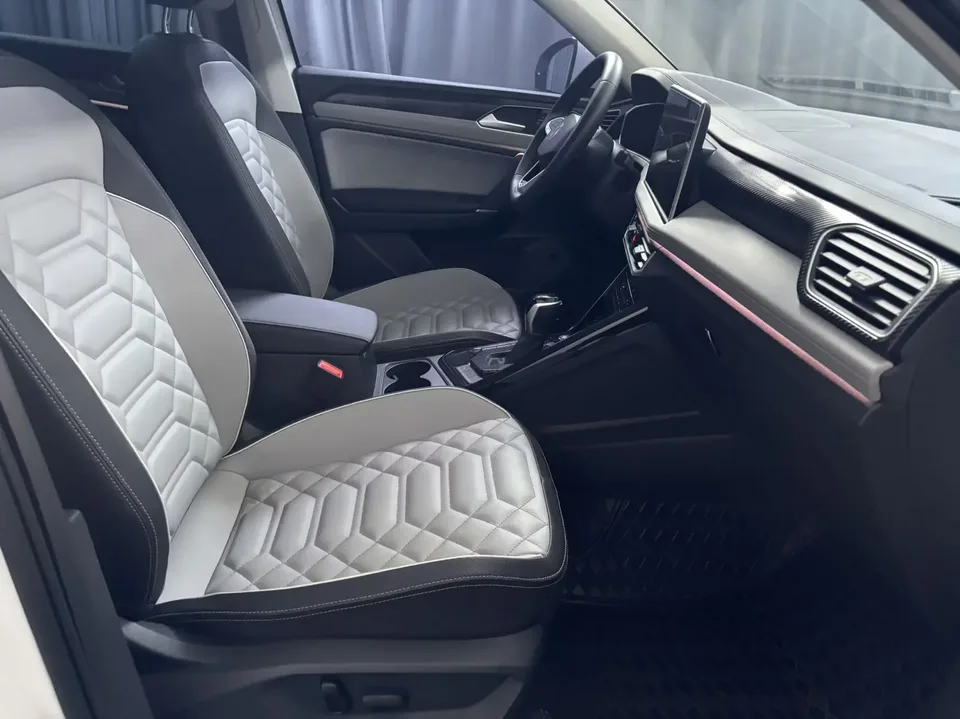 Volkswagen Tayron Tanyue 2023 280TSI 2WD Luxury Plus Advanced Edition 2023 — thumbnail 3