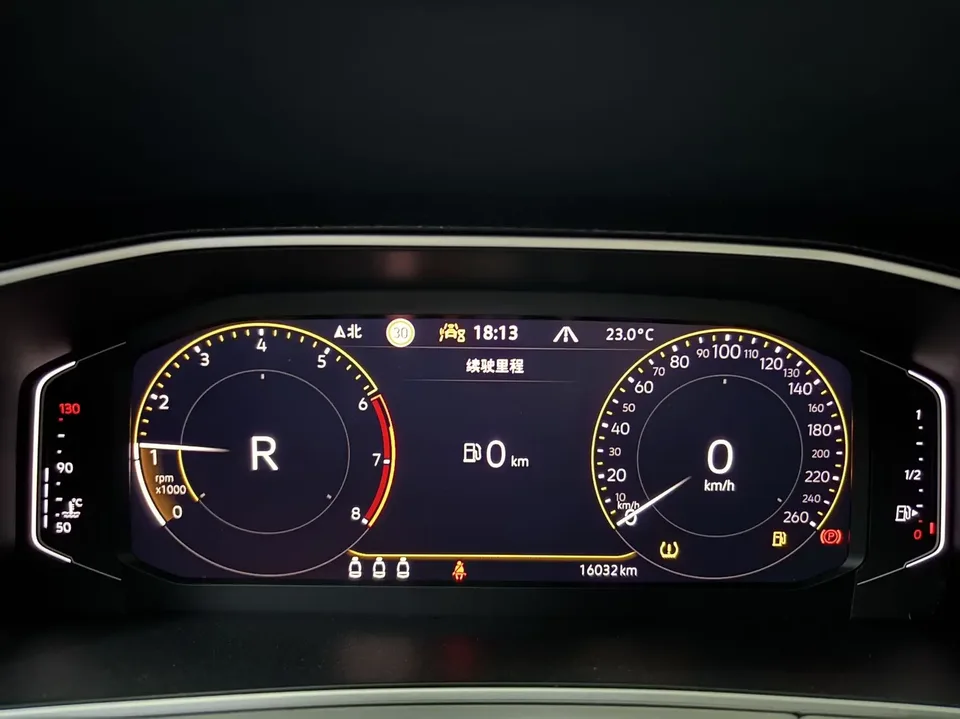 Volkswagen Tayron Tanyue 2023 280TSI 2WD Luxury Plus Advanced Edition 2023 — thumbnail 4