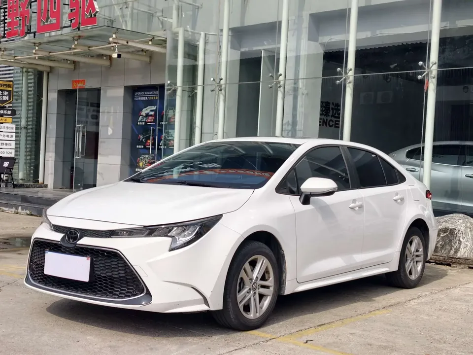 Toyota Levin Lei Ling 2022 185T CVT Deluxe Edition 2022 — photo 1, buy with delivery to Moscow