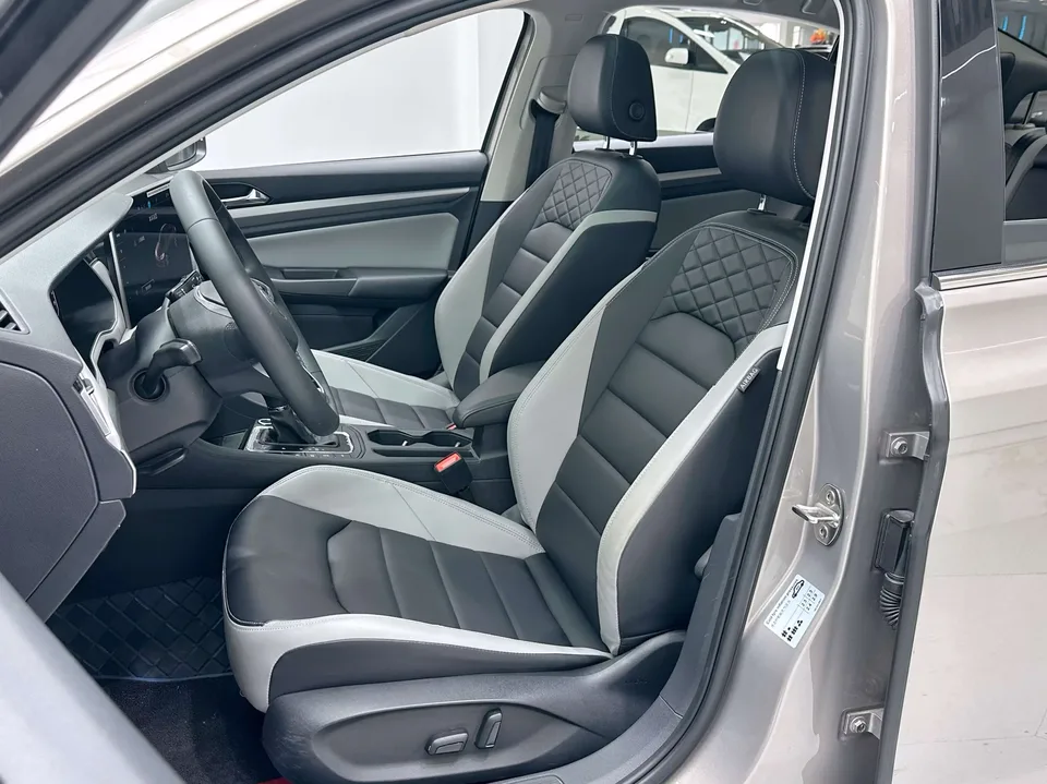 Volkswagen Bora Bora 2023 300TSI DSG Premium Edition 2023 — thumbnail 5