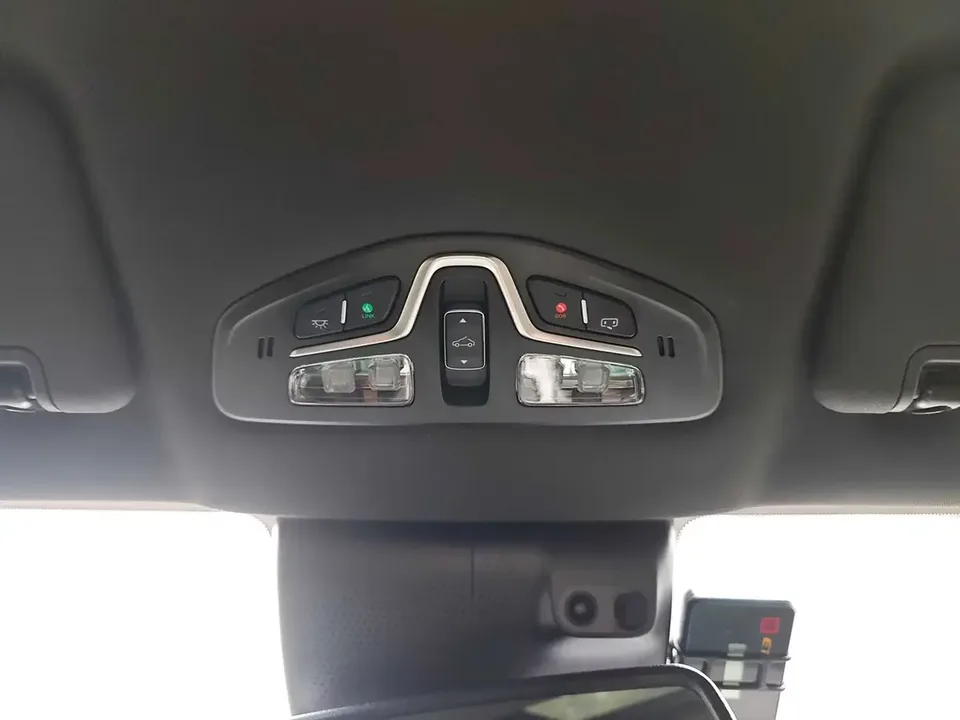 GAC Trumpchi Empow Shadow Leopard 2021 270T J16 version 2022 — thumbnail 5