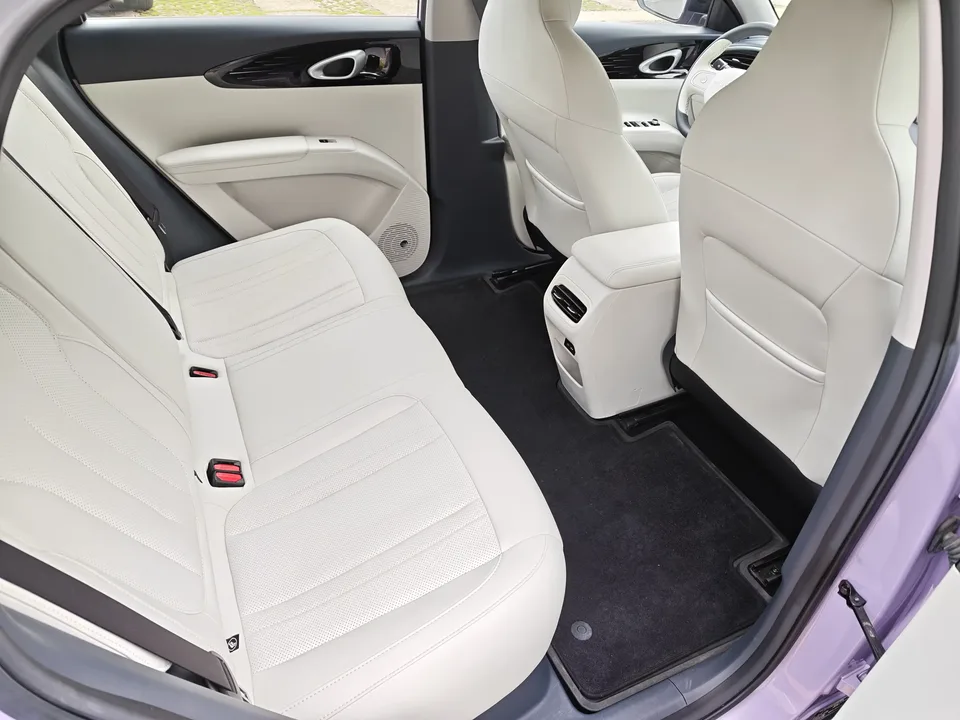 Geely Star Wish Star Wish 2026 410km Explorer Edition 2025 — thumbnail 4