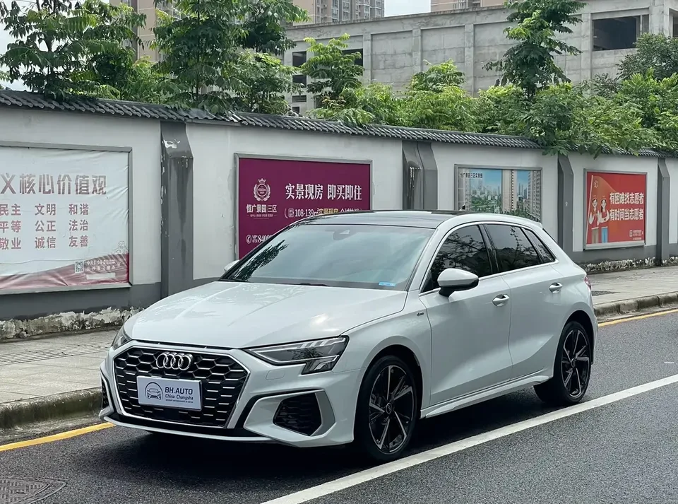Audi A3 Audi A3 2023 Sportback 35 TFSI facelift: stylish and sporty 2023 — photo 1, buy with delivery to Moscow