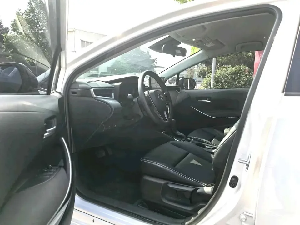 Toyota Corolla Corolla 2023 Intelligent Electric Hybrid Dual Engine 1.8L E-CVT Pioneer Edition 2023 — thumbnail 3