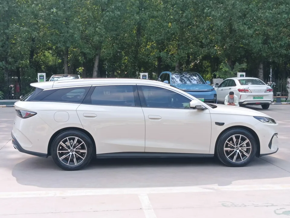 BYD Seal 06DM Travel Edition Seal 06DM Travel Edition 2025 DM-i 80KM Premium 2025 — thumbnail 5