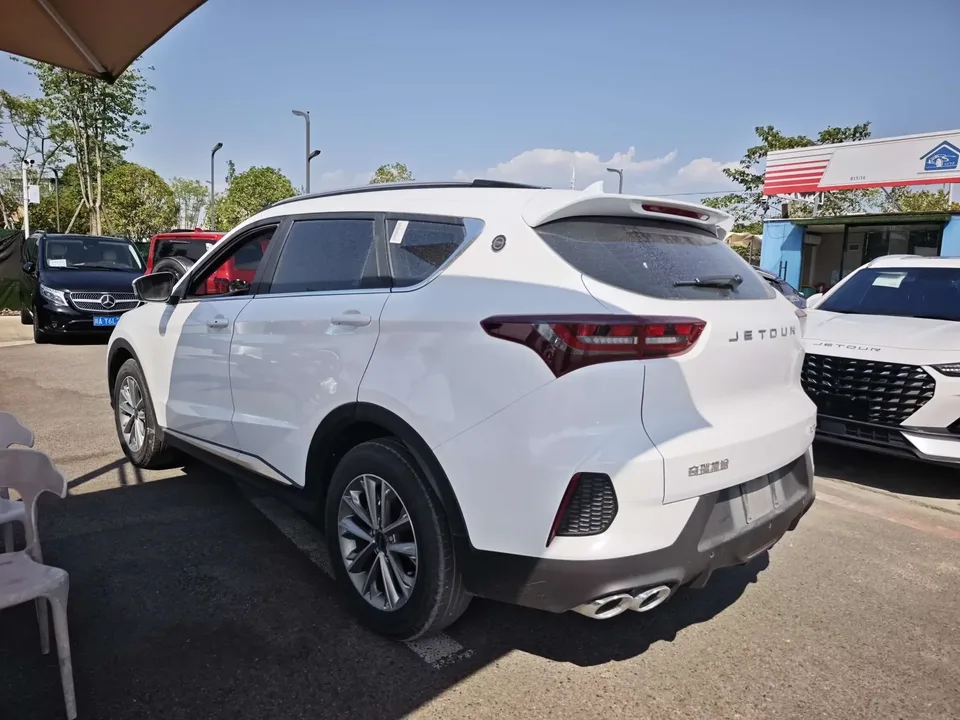 Jetour Jietu X70 Jietu X70 2024 1.5T DCT Honor PRO 7-seater 2024 — thumbnail 4
