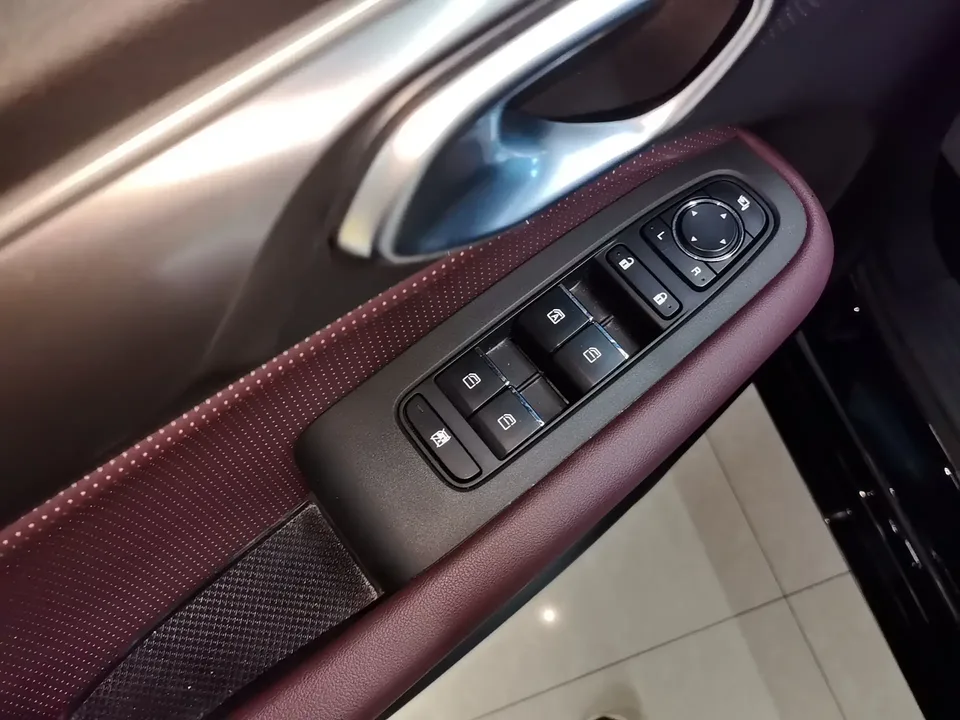 GAC Trumpchi M6 Trumpchi M6 2023 PRO 270T WDCT Deluxe Edition 2025 — миниатюра 5