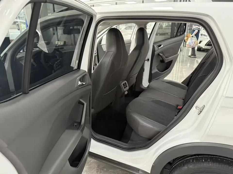 Volkswagen Tu Kai Tu Kai 2022 1.5L Automatic Comfort Edition 2022 — thumbnail 4
