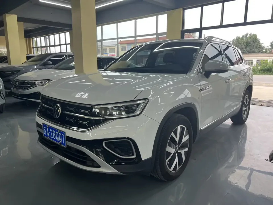Volkswagen Tayron Tanyue 2023 280TSI 2WD Luxury Plus Advanced Edition 2023 — photo 1, buy with delivery to Moscow