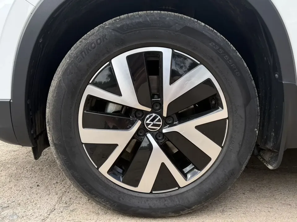 Volkswagen Tayron Tanyue 2023 280TSI 2WD Luxury Plus Advanced Edition 2023 — thumbnail 3