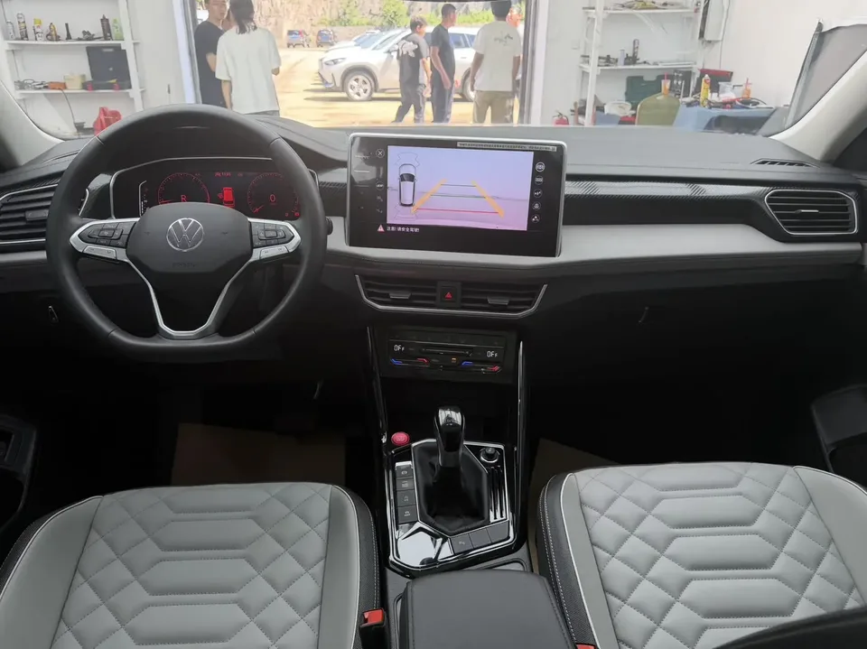 Volkswagen Tayron Tanyue 2023 280TSI 2WD Luxury Plus Advanced Edition 2022 — thumbnail 4