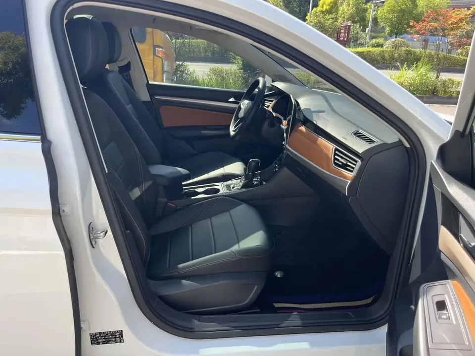 Volkswagen Bora Bora 2024 280TSI DSG Comfort Edition 2024 — thumbnail 4