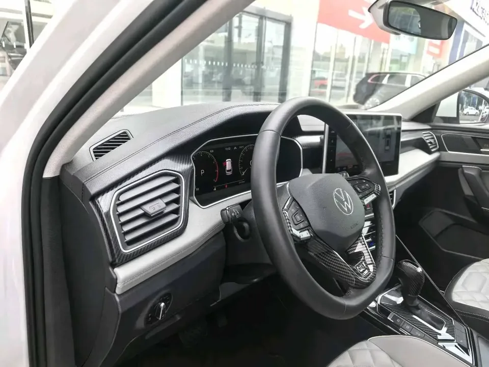 Volkswagen Tayron Tanyue 2023 280TSI 2WD Luxury Plus Advanced Edition 2022 — thumbnail 3