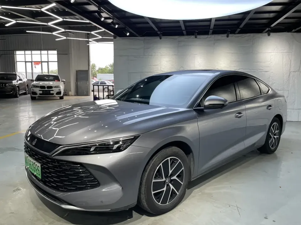 BYD Qin L DM Qin L DM 2024 DM-i 120KM Leading Type 2024 — photo 1, buy with delivery to Moscow