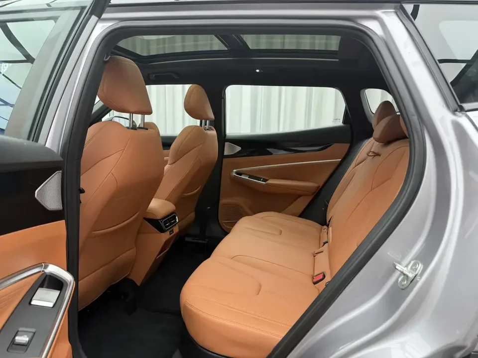 Geely Atlas Boyue 2026 1.5TD Love 2025 — миниатюра 4