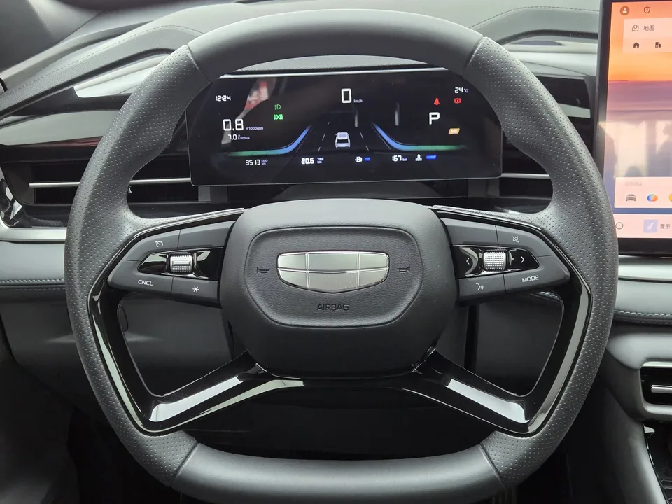 Geely Atlas Boyue 2026 1.5TD Yearning 2026 — thumbnail 4