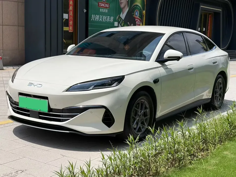 BYD Seal 06DM Seal 06DM 2025 DM-i 80KM Deluxe Smart Driving Edition 2025 — photo 1, buy with delivery to Moscow