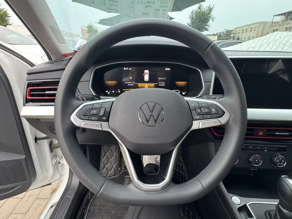 Volkswagen Lavida Lavida 2023 300TSI DSG Full Elegance Edition 2024 — thumbnail 3