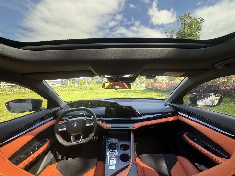 Changan UNI-V Changan UNI-V 2022 2.0T Speed Edition 2023 — thumbnail 3