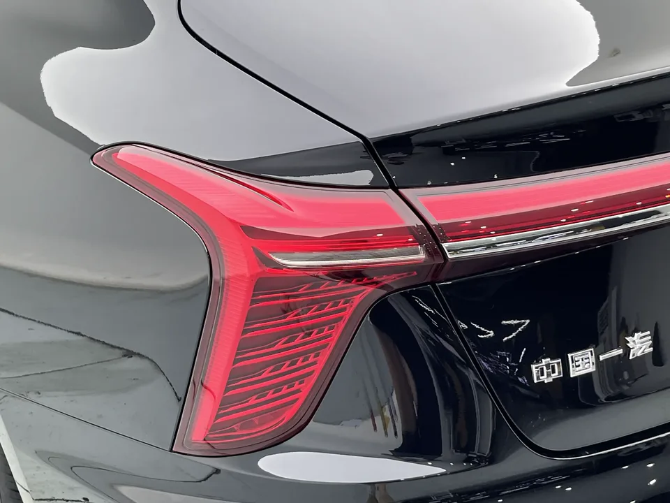 Hongqi H5 Hongqi H5 2024 1.5T DCT Zhilian Qiyun Edition 2024 — thumbnail 4