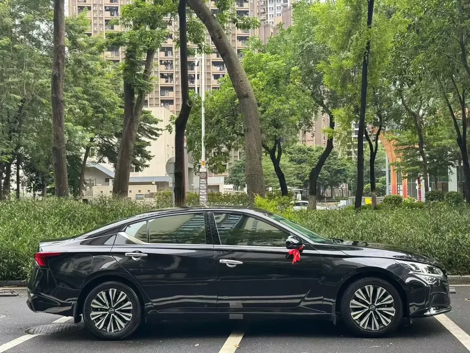 Nissan Altima Sound of nature 2024 2.0L XE True Edition 2024 — thumbnail 2