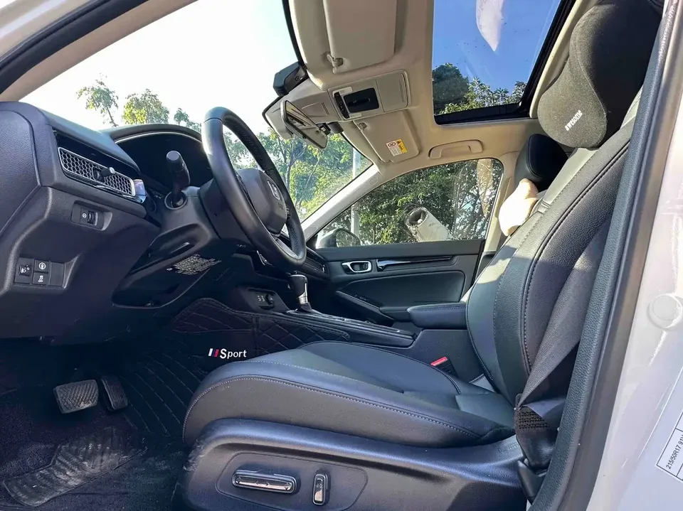 Honda Integra Style 2023 240TURBO CVT Deluxe Edition 2025 — thumbnail 3