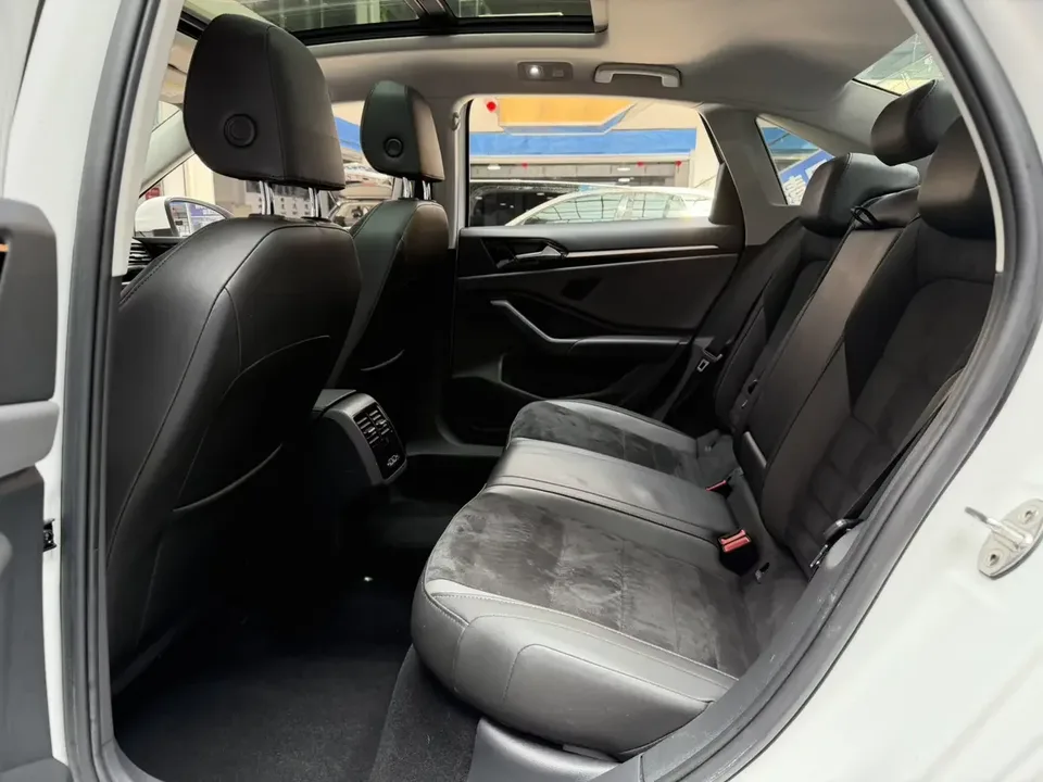 Volkswagen Sagitar Sagitar 2022 280TSI DSG Excellence Edition 2022 — thumbnail 5