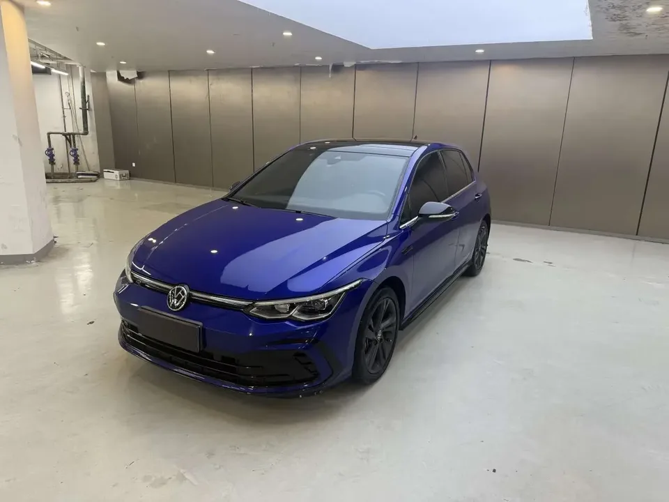 Volkswagen Golf golf 2023 280TSI DSG Pro 2022 — photo 1, buy with delivery to Moscow